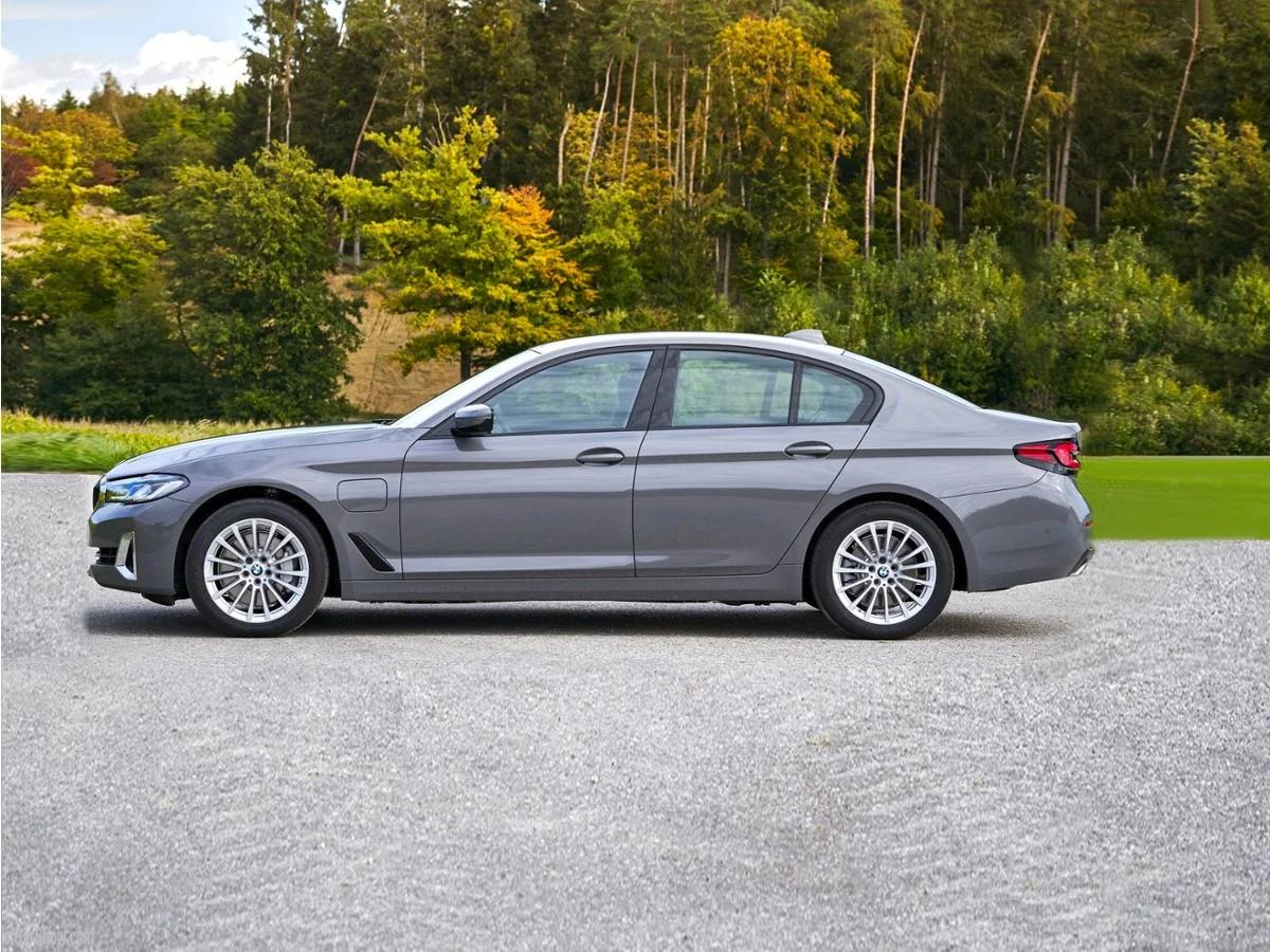 bmw 5 series 2021 WBA13AG02MCF60937 image bmw 5 series 2021 WBA13AG02MCF60937 image